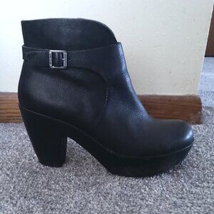 KORK-EASE BLACK CLOG BOOTS